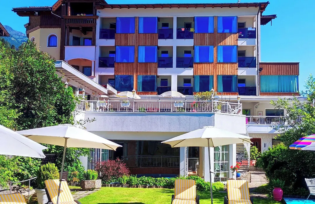 Alpenhotel Stefanie-1
